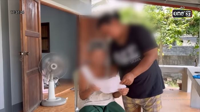 พ่อสาวป่วยมะเร็งปาก ฟ้องหวังฮุบเงินบริจาค 4.8 ล้าน พ่อสาวป่วยมะเร็งปาก ฟ้องหวังฮุบเงินบริจาค 4.8 ล้าน