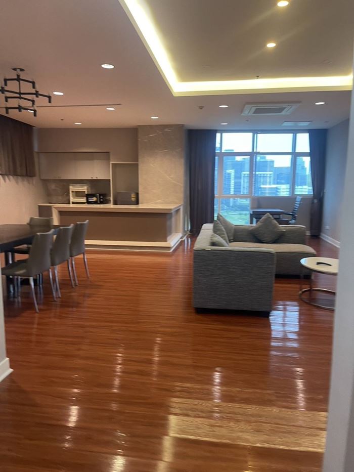 หมอวรงค์ พาทัวร์ห้อง VVIP ชั้น 14 สุดหรู หมอวรงค์ พาทัวร์ห้อง VVIP ชั้น 14 สุดหรู