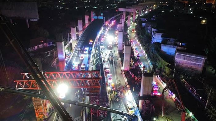 คนงานเล่านาทีระทึก คานทางด่วนย่านพระราม 2 ถล่ม คนงานเล่านาทีระทึก คานทางด่วนย่านพระราม 2 ถล่ม