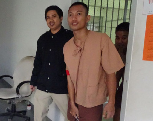 ไอ้เกมส์ วันชัย ขอขยายเวลายื่นอุทธรณ์คดีฆ่าข่มขืนน้องแก้ม ครั้งที่ 2 ไอ้เกมส์ วันชัย ขอขยายเวลายื่นอุทธรณ์คดีฆ่าข่มขืนน้องแก้ม ครั้งที่ 2