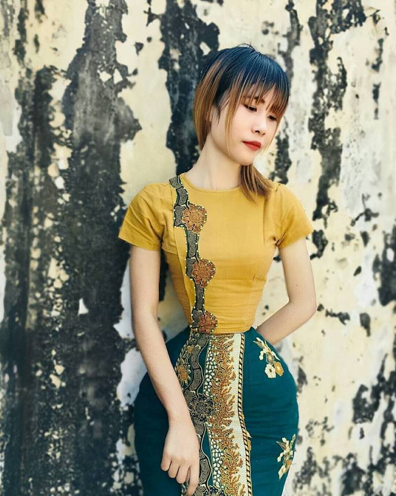 สาวเมียนมาเอวเล็ก สาวเมียนมาเอวเล็ก