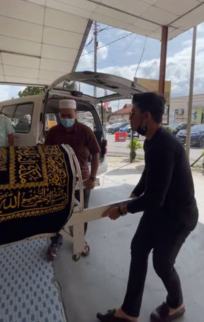 ถ่ายคลิปในงานศพ ถ่ายคลิปในงานศพ