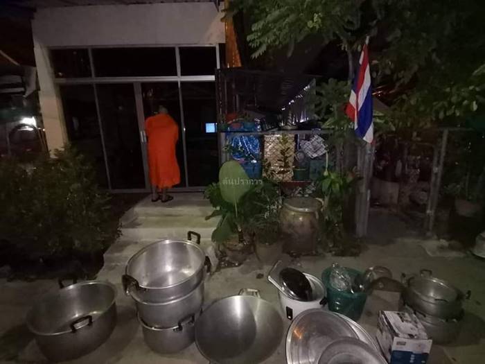 ขโมยของวัด ขโมยของวัด