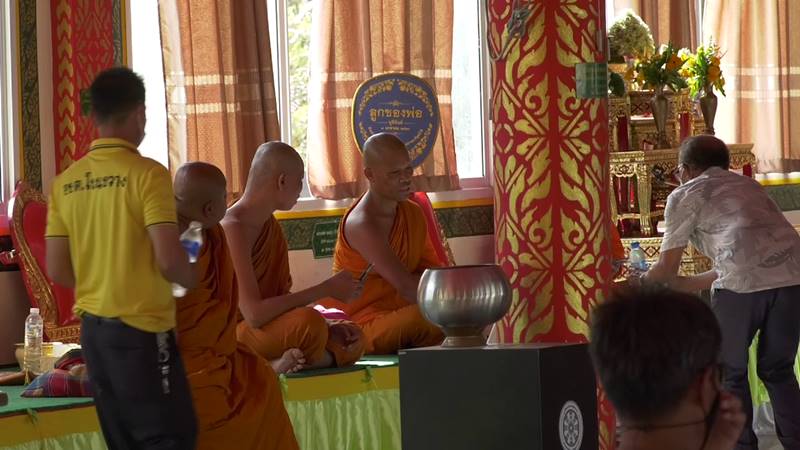 พระ เตะก้านคอ พระลูกวัด พระ เตะก้านคอ พระลูกวัด