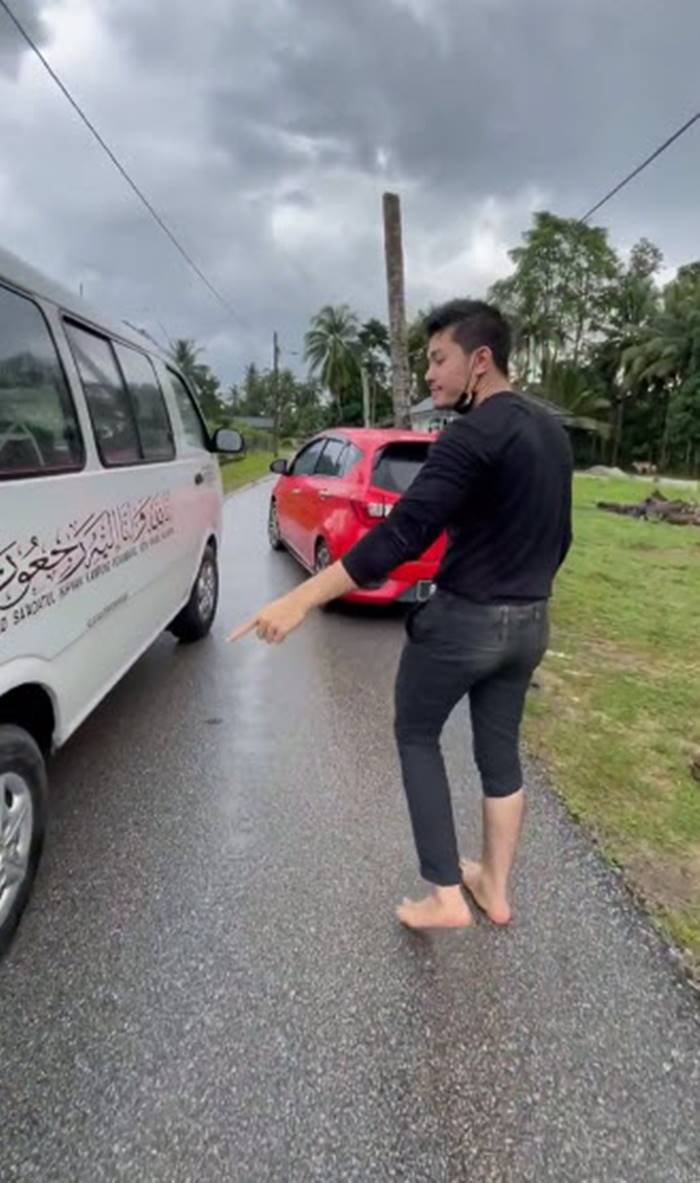 ถ่ายคลิปในงานศพ ถ่ายคลิปในงานศพ