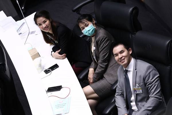 ส.ส. ติดเชื้อโคโรนา ส.ส. ติดเชื้อโคโรนา