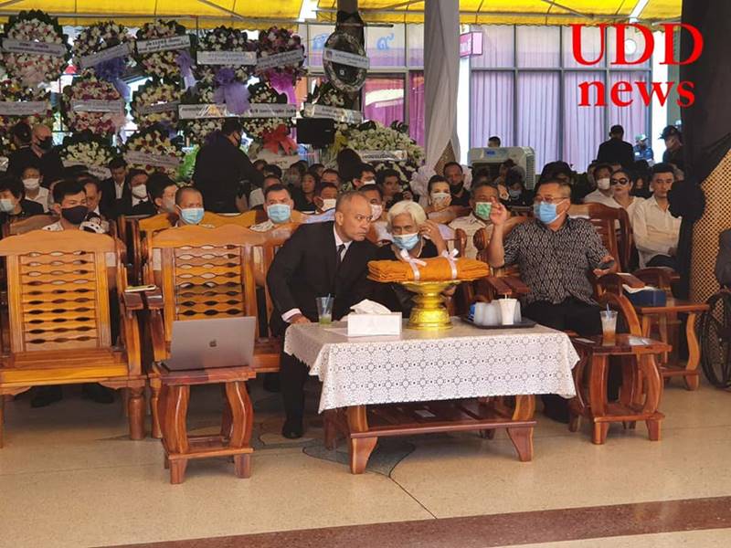 ณัฐวุฒิ ใสยเกื้อ ณัฐวุฒิ ใสยเกื้อ