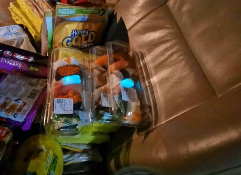 ซูชิเรืองแสง ซูชิเรืองแสง