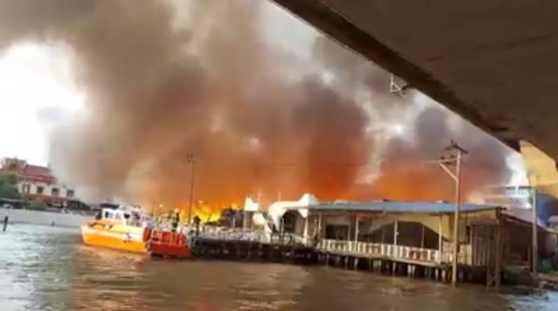ไฟไหม้ สะพานพระราม 7 ไฟไหม้ สะพานพระราม 7