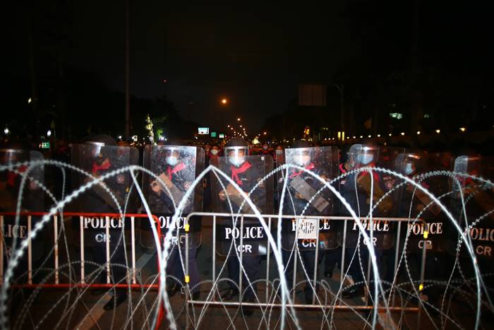 เครื่องมือคุมม็อบ เครื่องมือคุมม็อบ