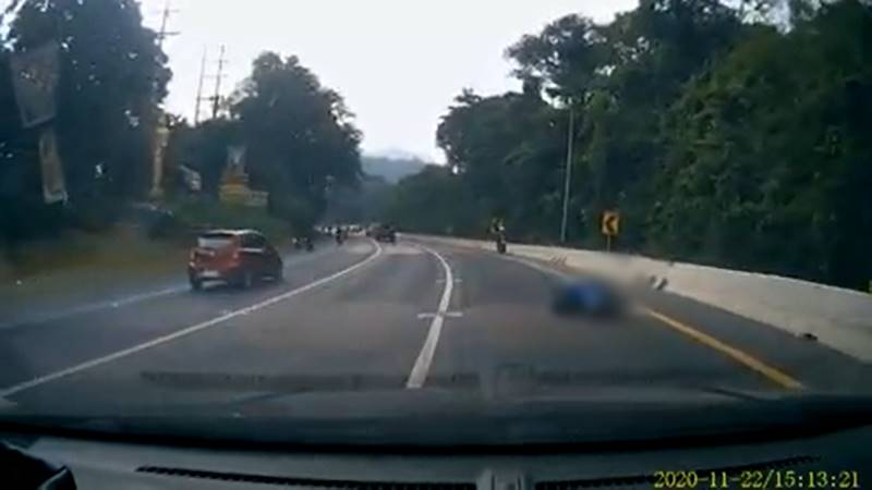 รถชนแบริเออร์ รถชนแบริเออร์