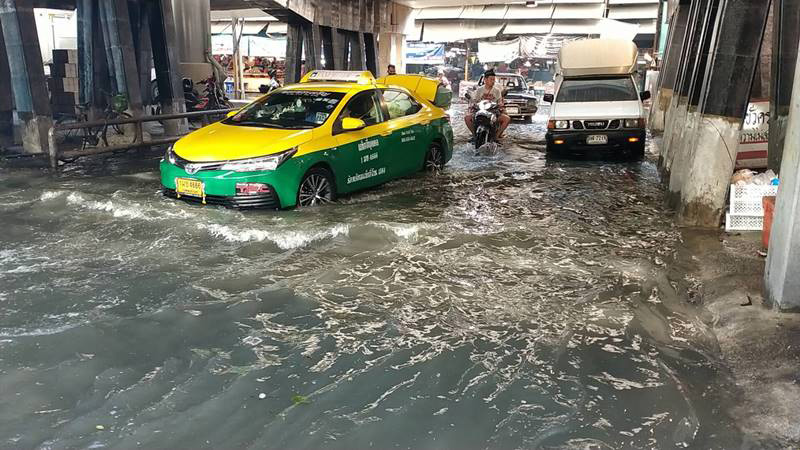 น้ำท่วมชลบุรี น้ำท่วมชลบุรี