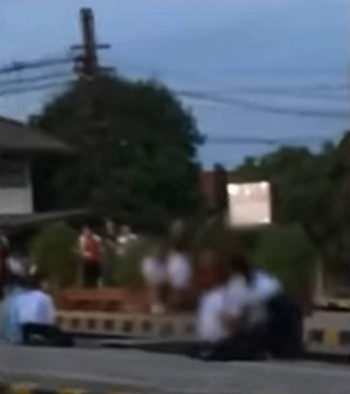 คลิปตบเด็กนักเรียน คลิปตบเด็กนักเรียน