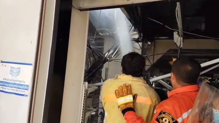 ไฟไหม้ร้านเซเว่นฯ ไฟไหม้ร้านเซเว่นฯ