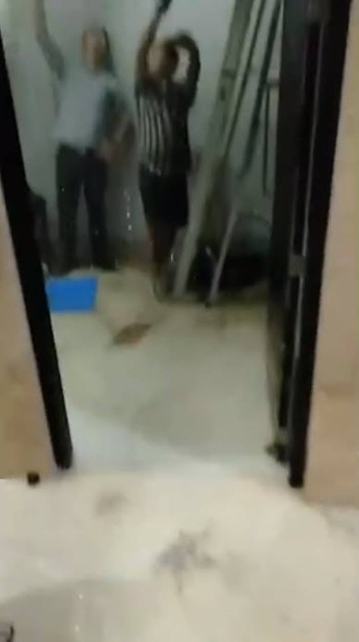 สภาน้ำท่วม สภาน้ำท่วม