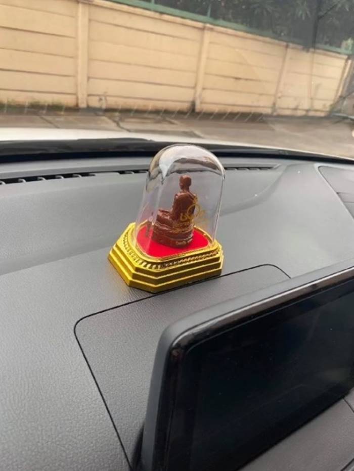 หลวงพ่อรวย หลวงพ่อรวย