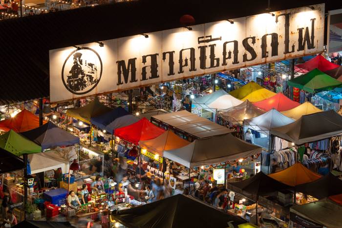 ตลาดรถไฟรัชดา ตลาดรถไฟรัชดา