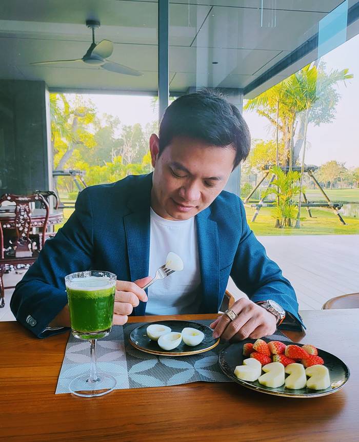 เอ้ สุชัชวีร์, ไอน์สไตน์ เอ้ สุชัชวีร์, ไอน์สไตน์