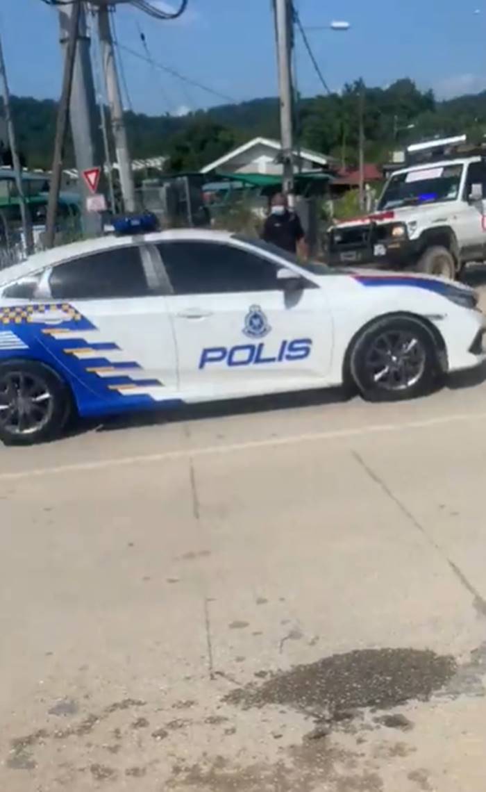 ปิดถนน ปิดถนน