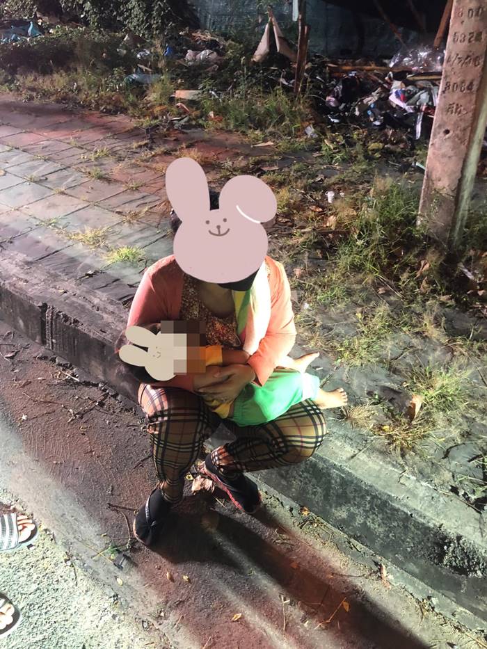 รถชนต้นไม้ รถชนต้นไม้