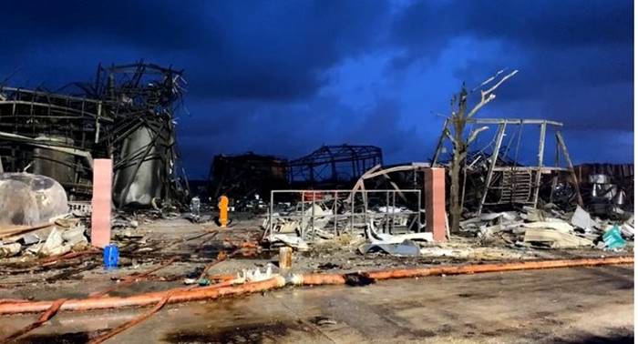 โรงงานกิ่งแก้วไฟไหม้ โรงงานกิ่งแก้วไฟไหม้