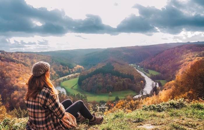 คนตกหน้าผา คนตกหน้าผา