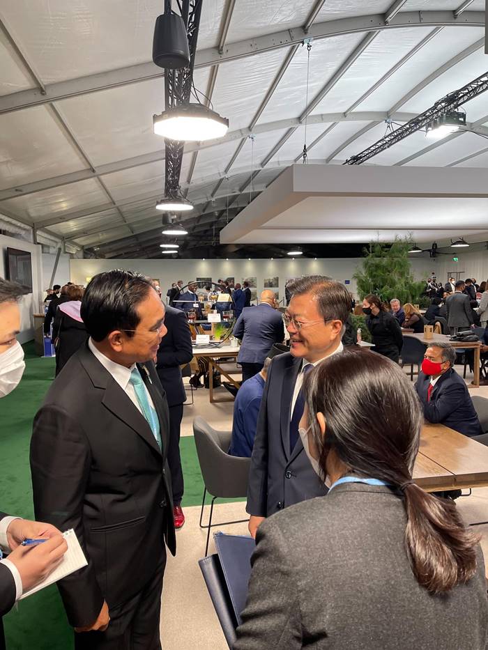 ประยุทธ์ จันทร์โอชา ประยุทธ์ จันทร์โอชา