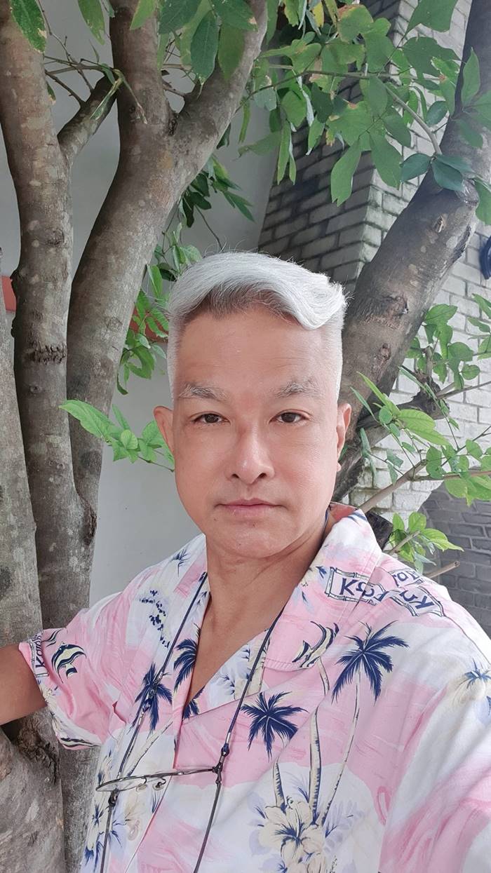 อ.เผ่าทอง ทองเจือ อ.เผ่าทอง ทองเจือ