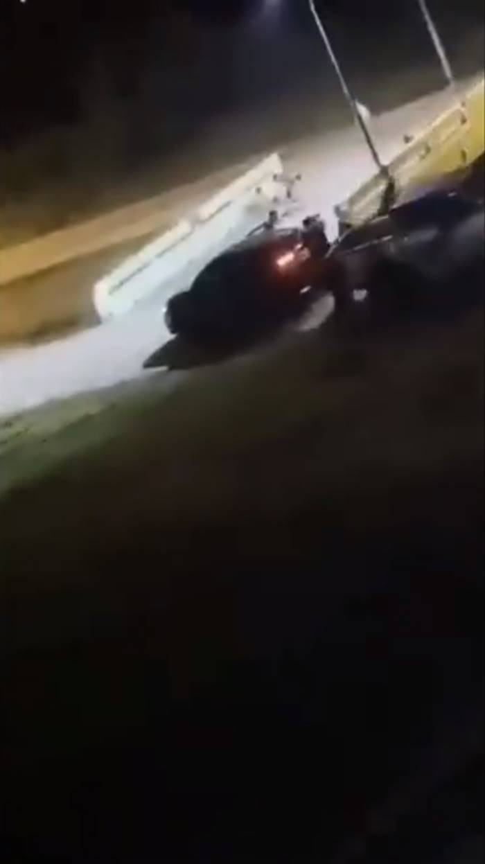 ยกพวกตีกัน ยกพวกตีกัน