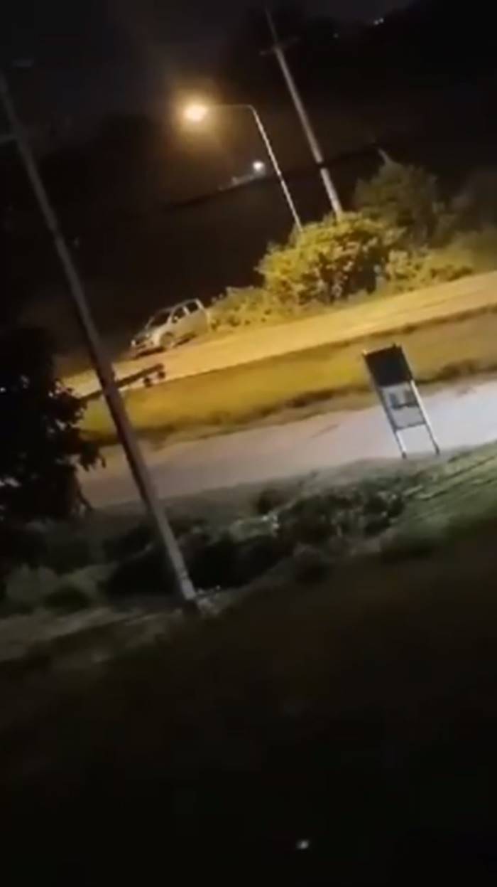 ยกพวกตีกัน ยกพวกตีกัน