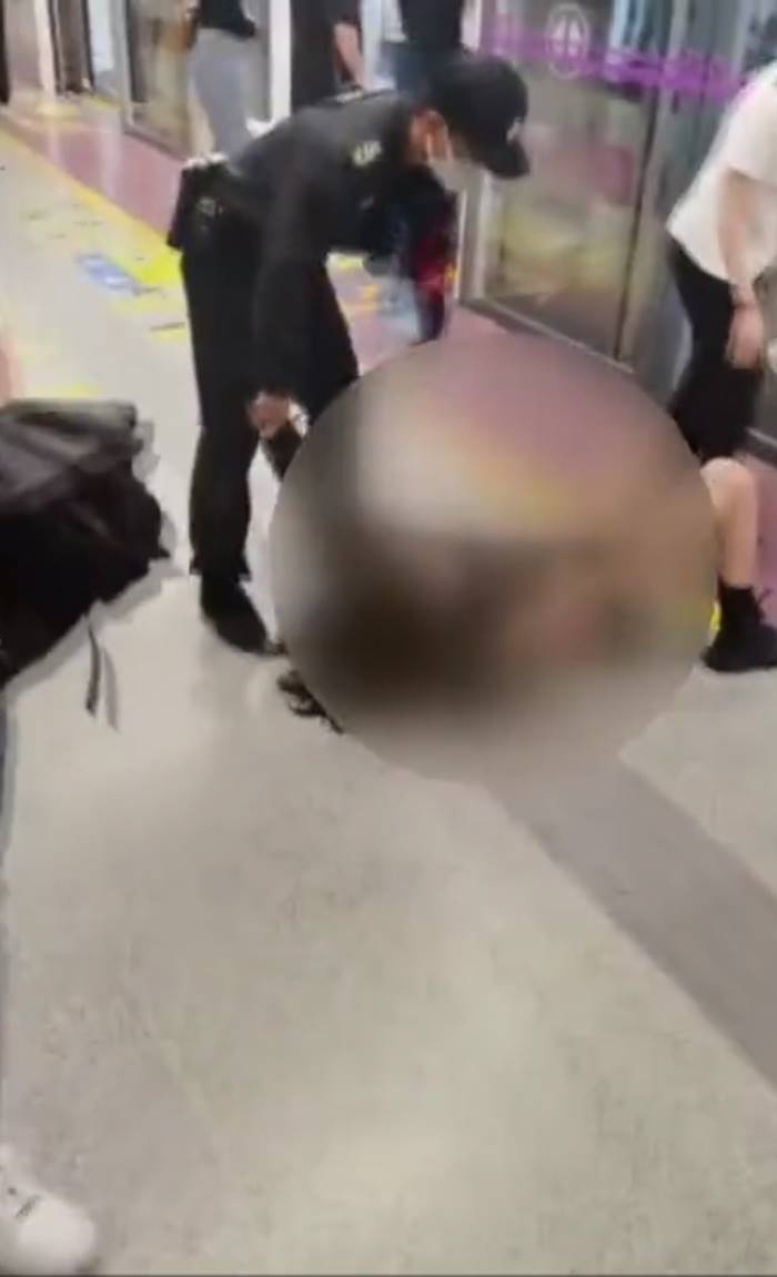 ลากผู้โดยสาร, ทะเลาะวิวาท ลากผู้โดยสาร, ทะเลาะวิวาท