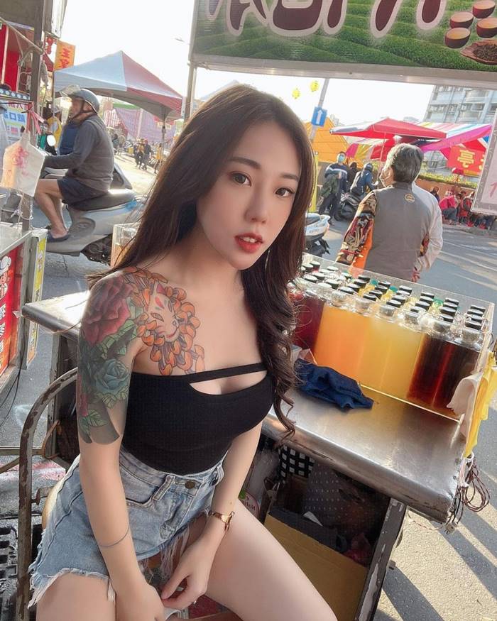 แม่ค้าสวย แม่ค้าสวย