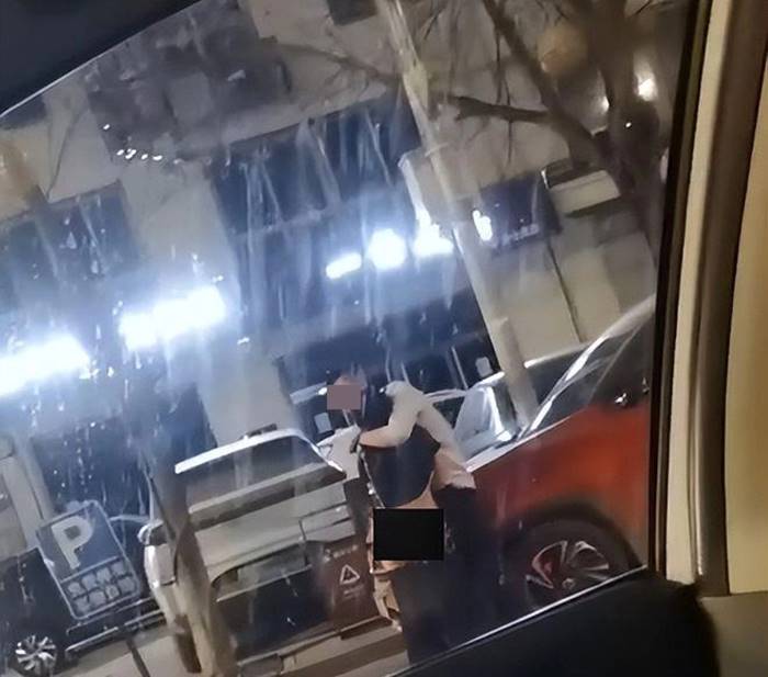 มีเซ็กส์ริมถนน มีเซ็กส์ริมถนน