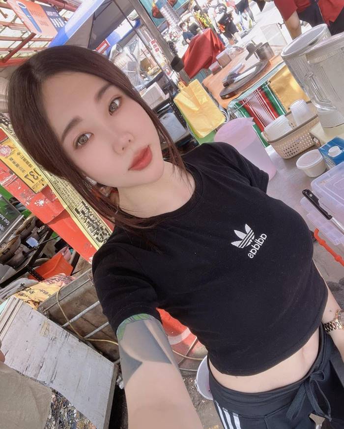 แม่ค้าสวย แม่ค้าสวย