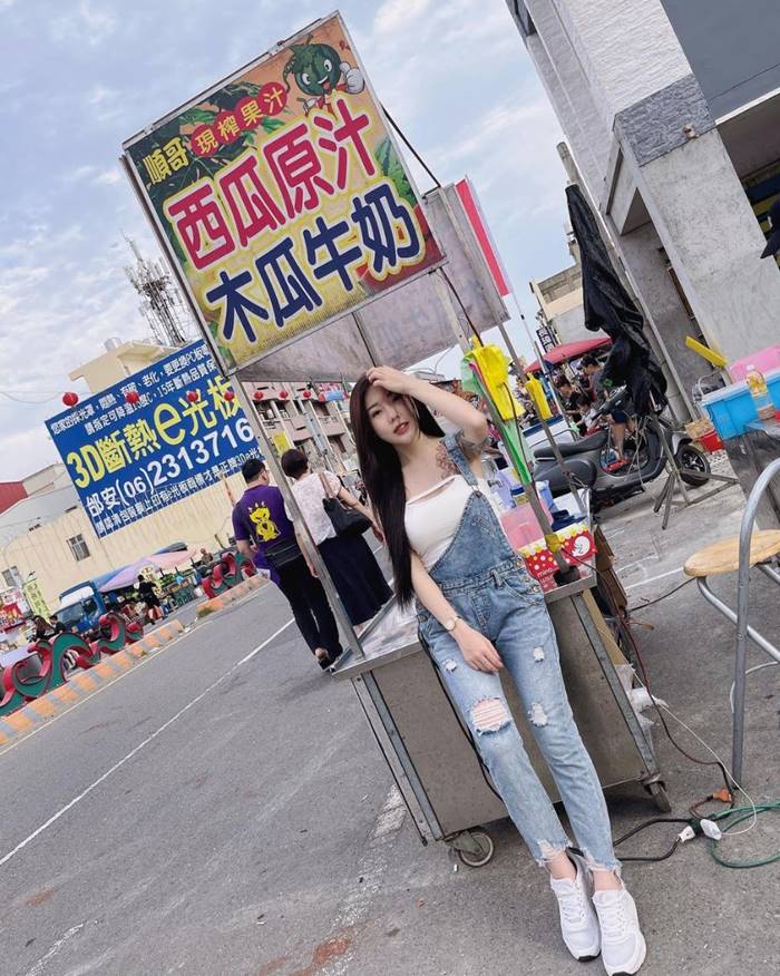 แม่ค้าสวย แม่ค้าสวย