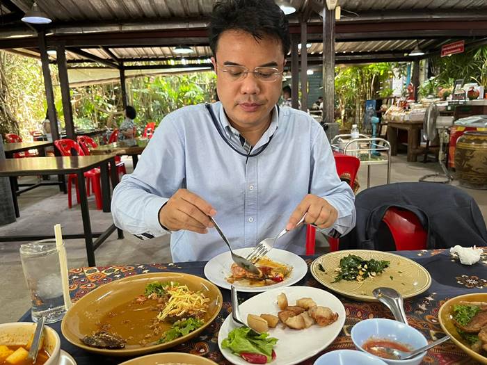 ปริญญ์ พานิชภักดิ์ ปริญญ์ พานิชภักดิ์