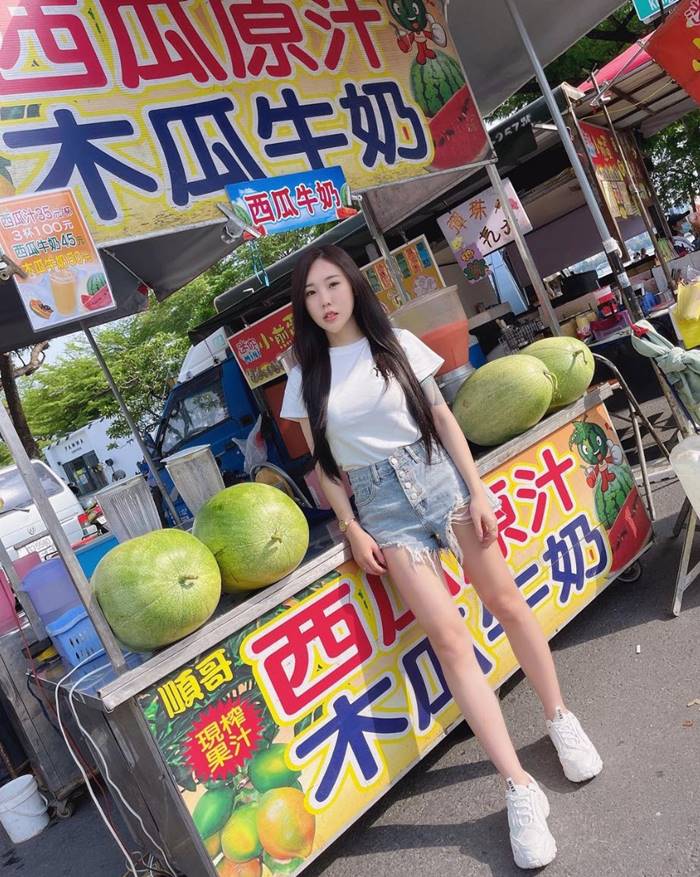 แม่ค้าสวย แม่ค้าสวย