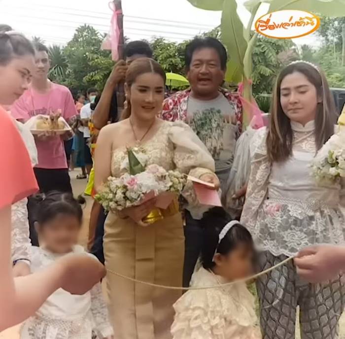ขอแต่งงาน ขอแต่งงาน