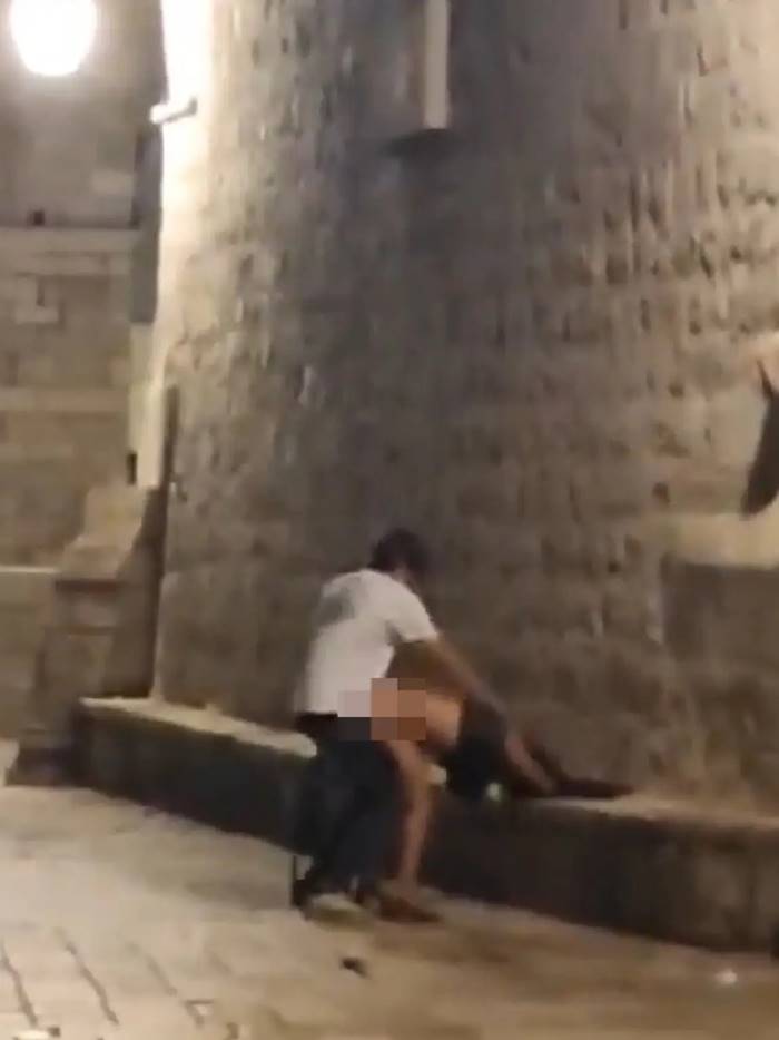 เซ็กส์ในที่สาธารณะ เซ็กส์ในที่สาธารณะ