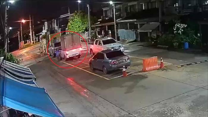 ผัวขับรถทับเมีย ผัวขับรถทับเมีย