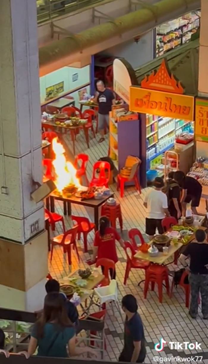 ไฟไหม้ ร้านอาหาร ไฟไหม้ ร้านอาหาร