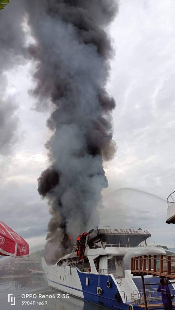 ไฟไหม้เรือ ไฟไหม้เรือ