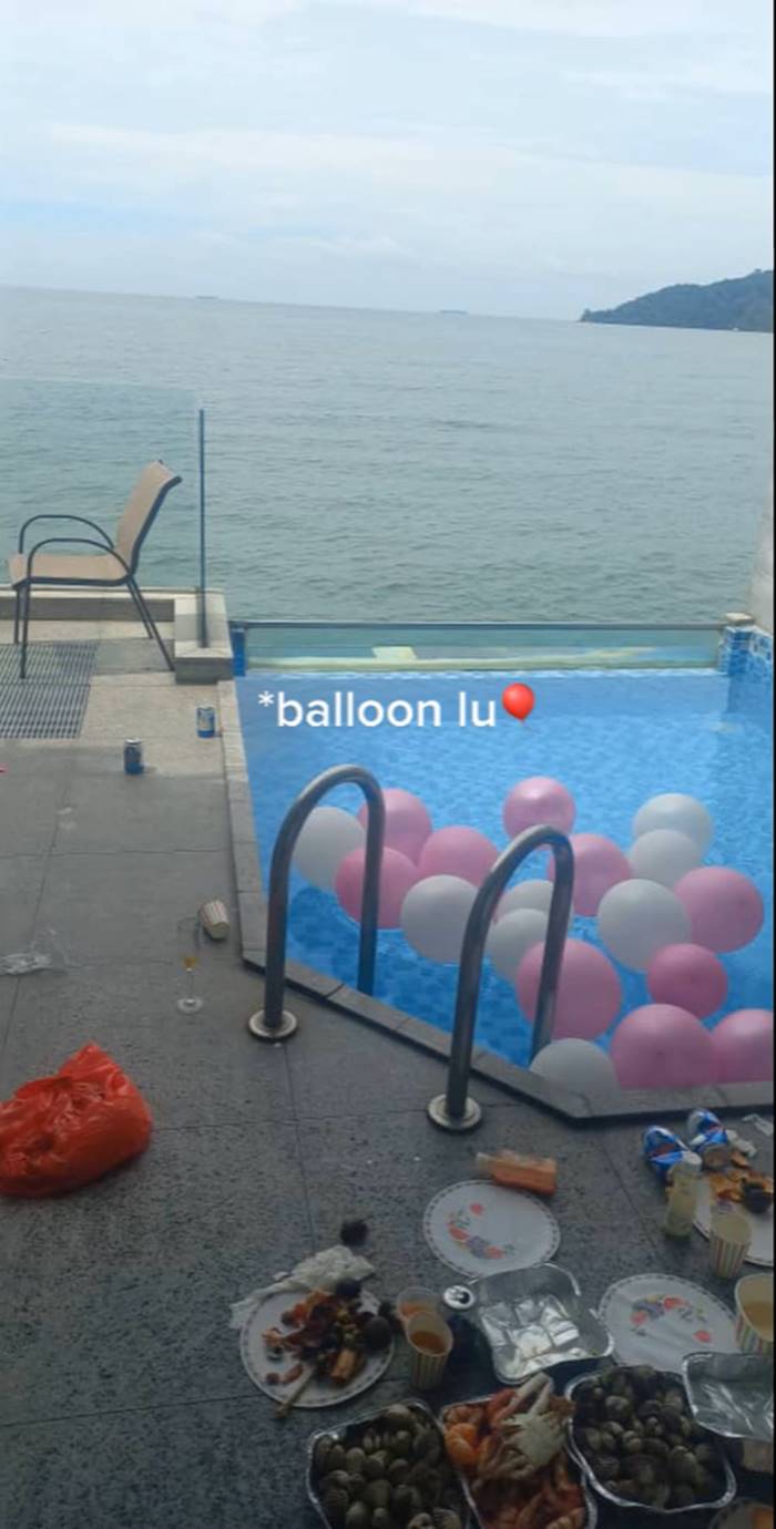 พูลวิลล่า พูลวิลล่า