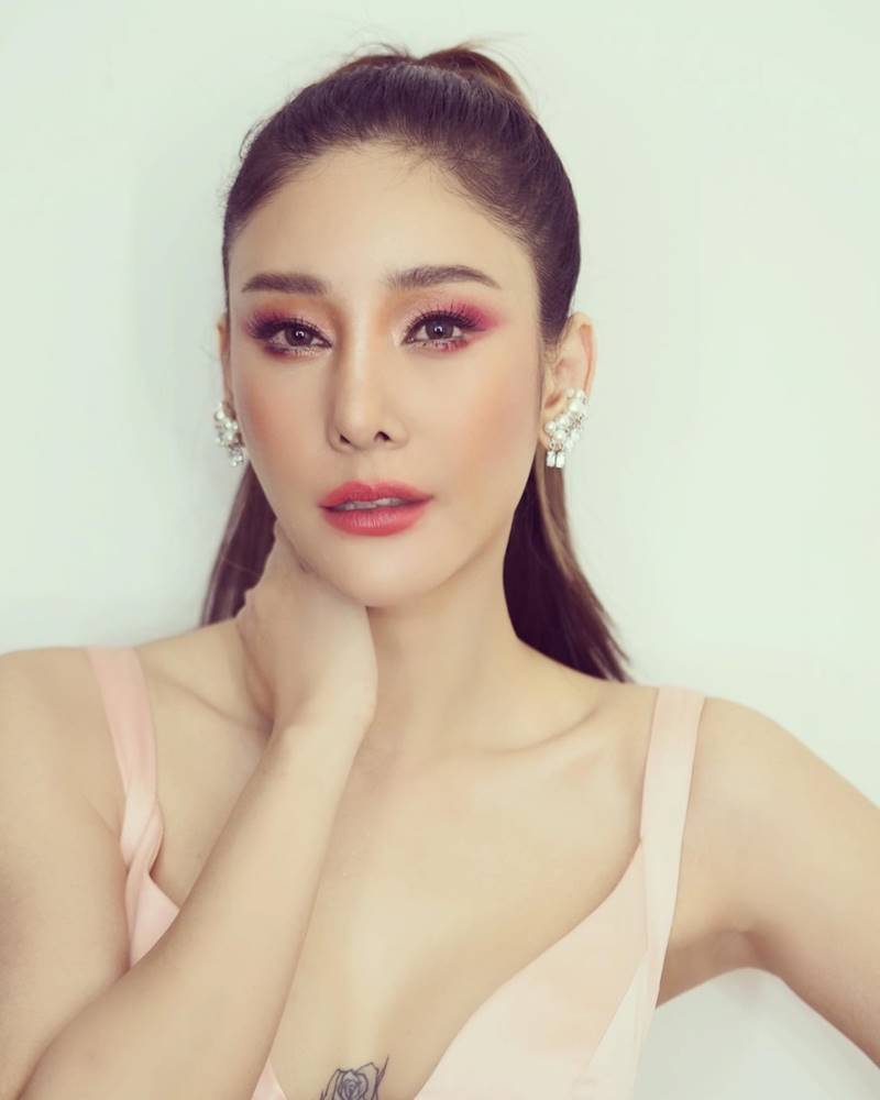 แตงโม นิดา, กระติก แตงโม นิดา, กระติก