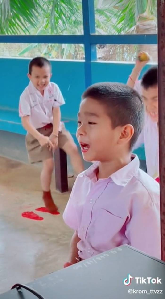 รักต่างวัย, ป.1 จีบ ม.3 รักต่างวัย, ป.1 จีบ ม.3