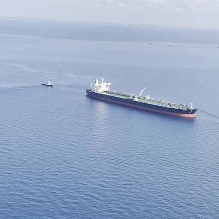 น้ำมันรั่ว น้ำมันรั่ว