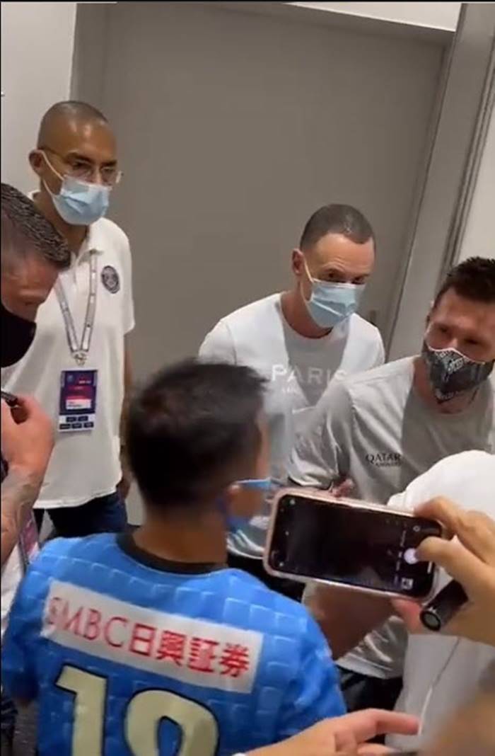 เจ ชนาธิป , ลิโอเนล เมสซี่ เจ ชนาธิป , ลิโอเนล เมสซี่