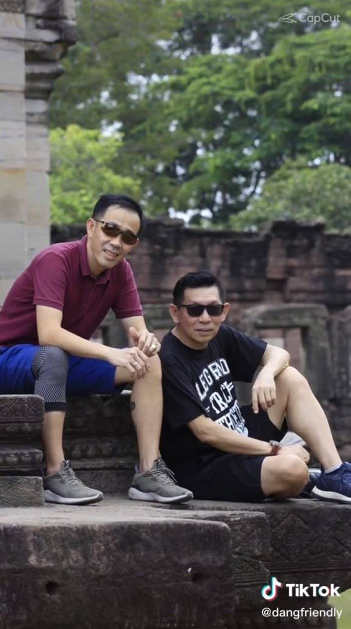 ชายรักชาย ชายรักชาย