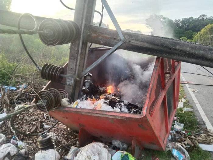 ยิงปะทะตากใบ ยิงปะทะตากใบ