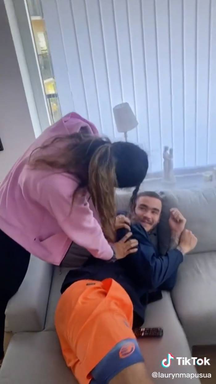 เซอร์ไพรส์แฟน เซอร์ไพรส์แฟน